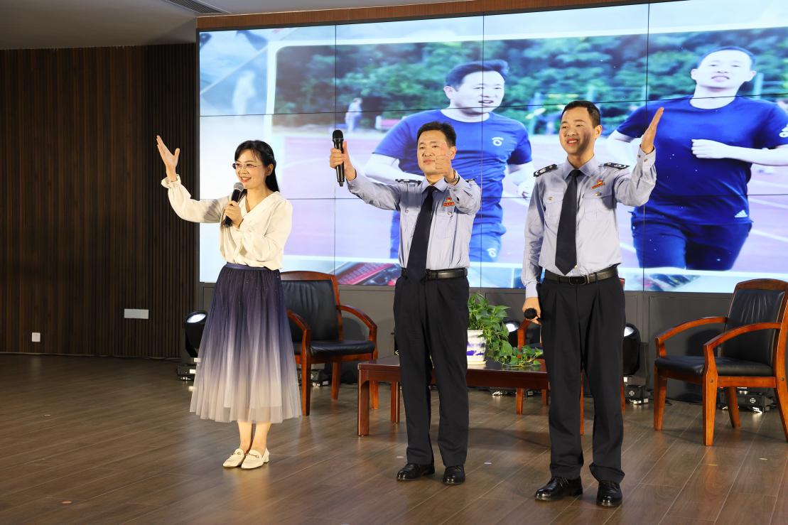 优秀师徒代表参加“最美师徒”现场展示。单位供图