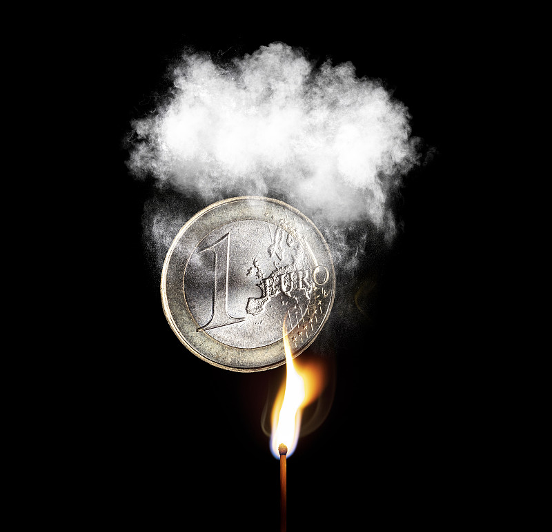 欧元货币，欧元区经济过热和危机的概念。图片下载